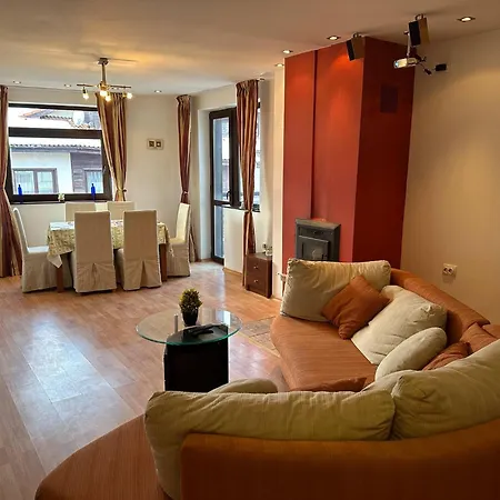 South Facing Bright Mountain View Penthouse - 2 Balconies, 300mbps Wifi, Washer Daire *