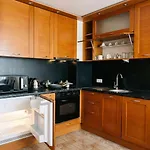 South Facing Bright Mountain View Penthouse - 2 Balconies, 300mbps Wifi, Washer * בנסקו