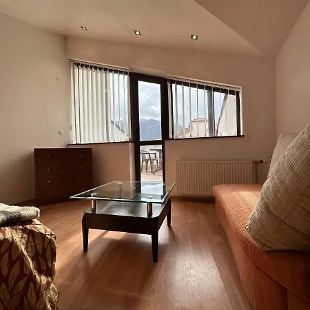 Bright Mountain View Penthouse - 300mbps Wi-fi
