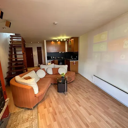 South Facing Bright Mountain View Penthouse - 2 Balconies, 300mbps Wifi, Washer バンスコ