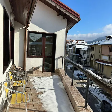 Bright Mountain View Penthouse - 300mbps Wi-fi * Bansko