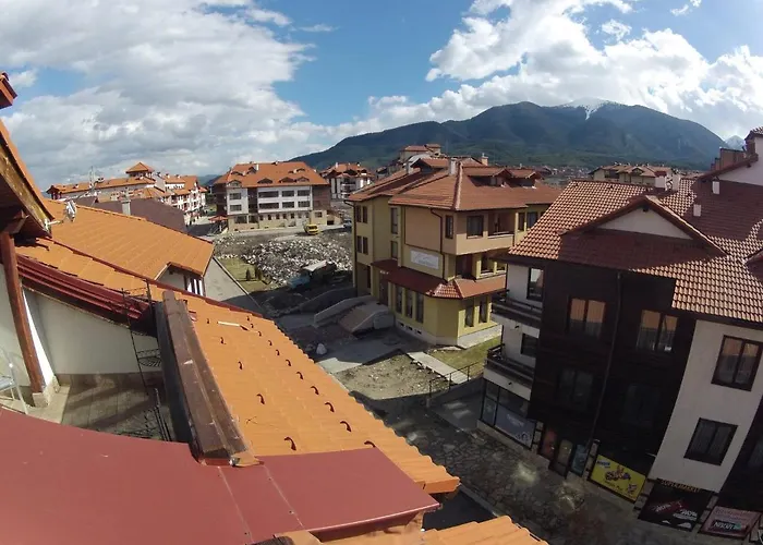 South Facing Bright Mountain View Penthouse - 2 Balconies, 300mbps Wifi, Washer 班斯科