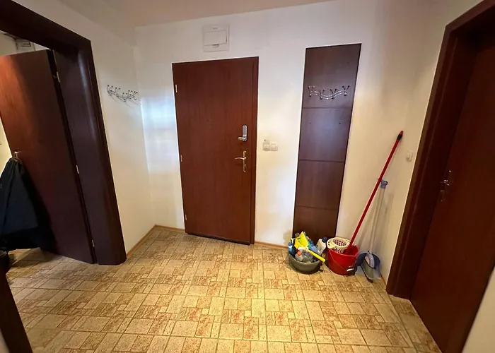 South Facing Bright Mountain View Penthouse - 2 Balconies, 300mbps Wifi, Washer 公寓