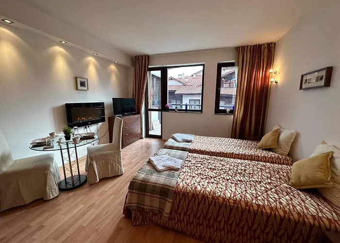 South Facing Bright Mountain View Penthouse - 2 Balconies, 300mbps Wifi, Washer *