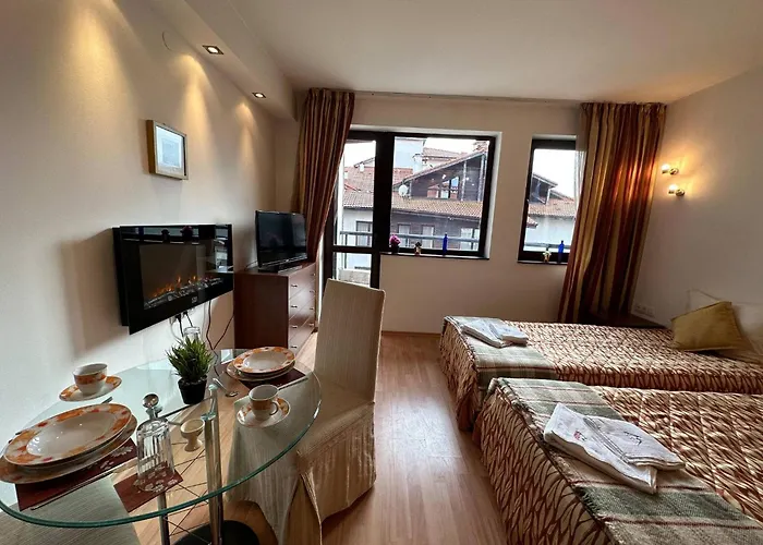 South Facing Bright Mountain View Penthouse - 2 Balconies, 300mbps Wifi, Washer 班斯科