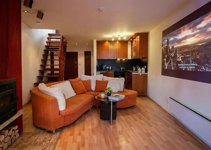 South Facing Bright Mountain View Penthouse - 2 Balconies, 300mbps Wifi, Washer *