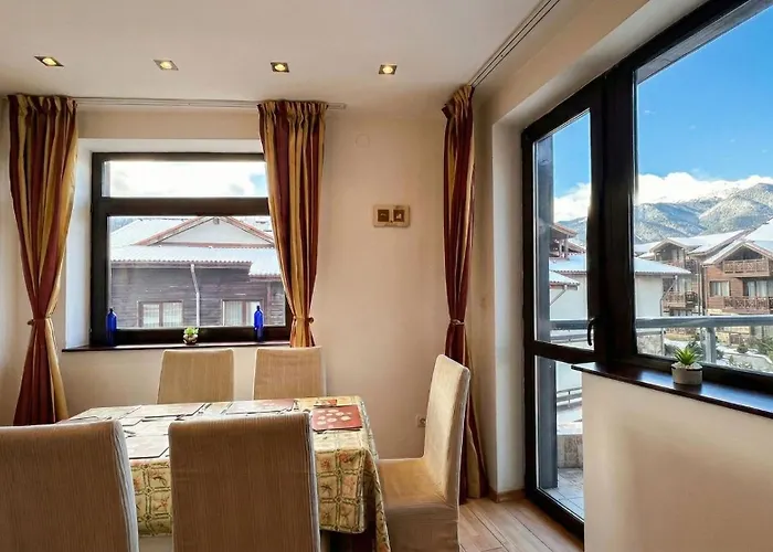 Apartman South Facing Bright Mountain View Penthouse - 2 Balconies, 300mbps Wifi, Washer